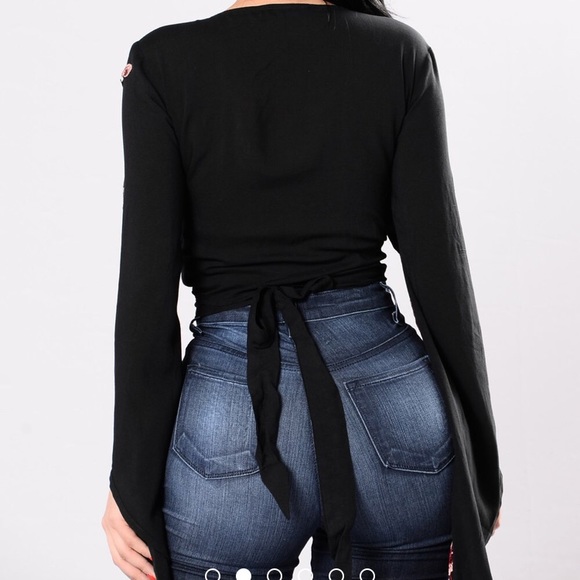 Fashion Nova crop top - Picture 3 of 3